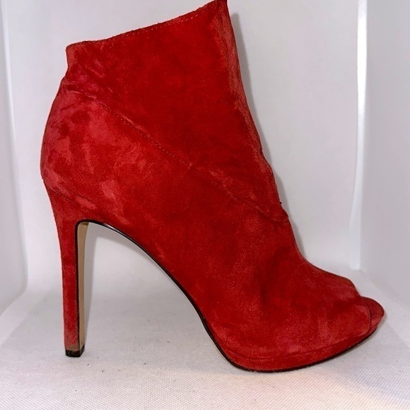 Vince Camuto Red Suede Peep-toe Stiletto Booties Size 8.5 - EUC - Picture 5 of 11